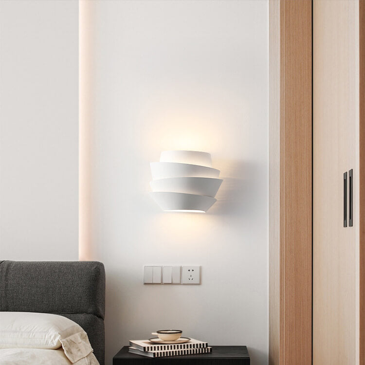 Sleek Scandinavian Wall Light – Modern Minimalist Lighting