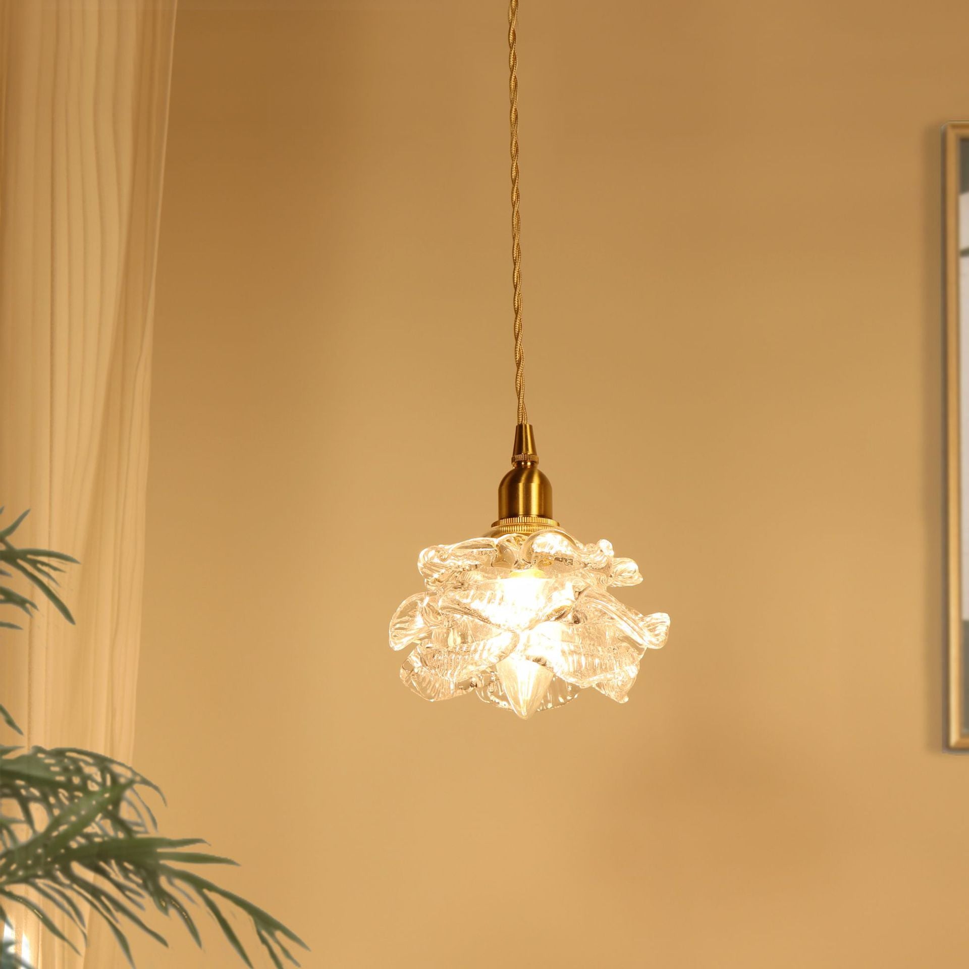 Versatile Metal and Glass Pendant Lamp – Contemporary Indoor Lighting Fixture