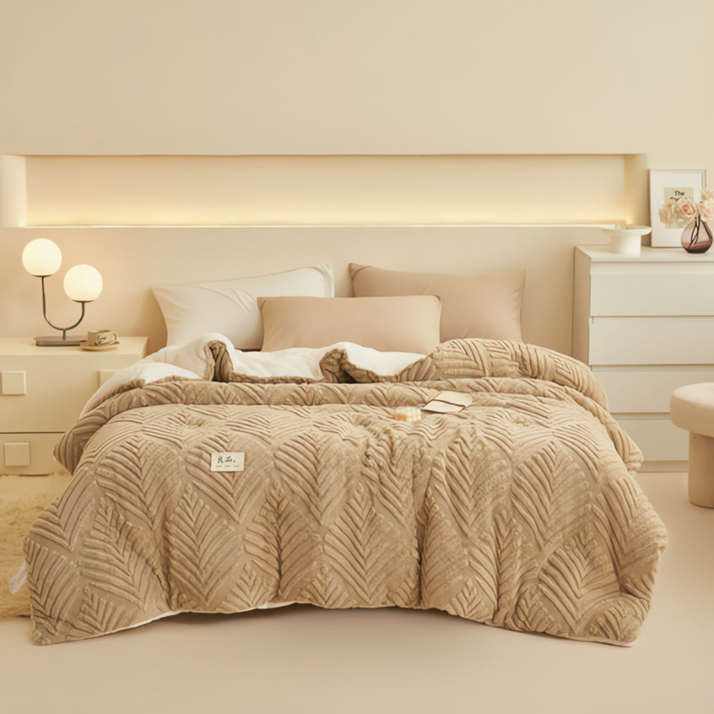 Maple Leaf Pattern Deluxe Blanket