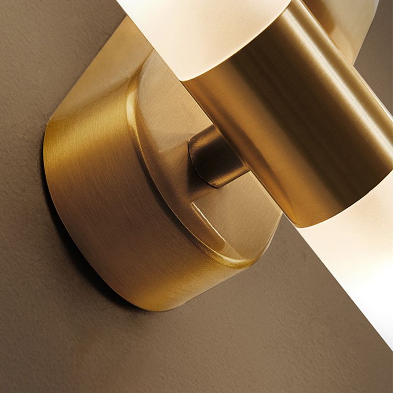 Sleek Cylindrical Indoor Wall Lamp – IP44 Metal and Acrylic Design