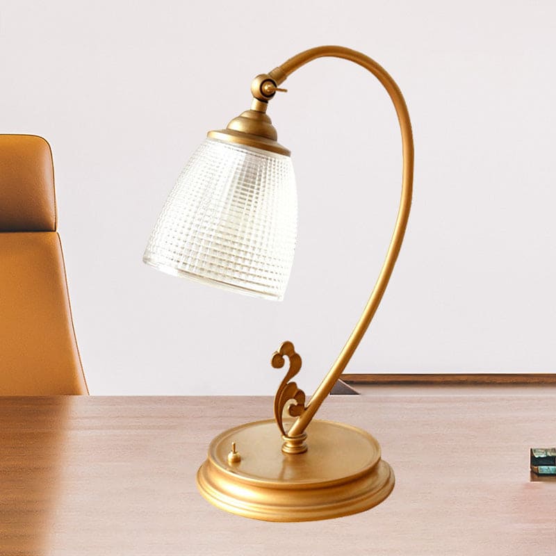 Timeless Radiant Lamp – Classic Gold Finish