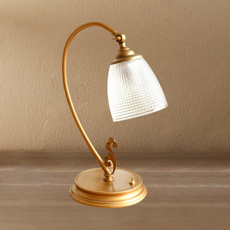 Timeless Radiant Lamp – Classic Gold Finish