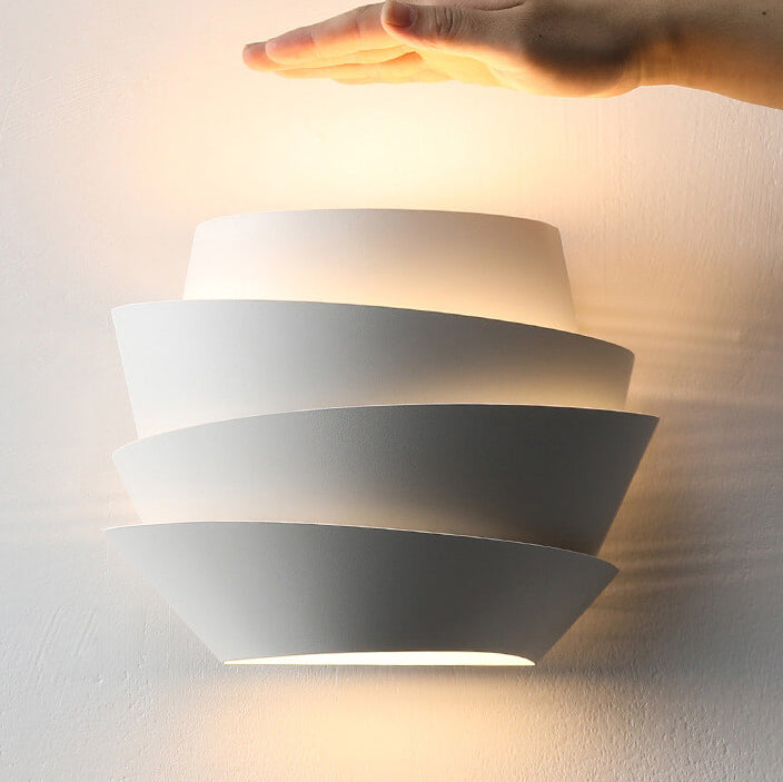 Sleek Scandinavian Wall Light – Modern Minimalist Lighting