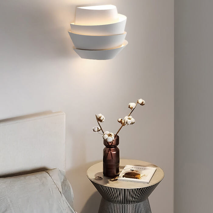 Sleek Scandinavian Wall Light – Modern Minimalist Lighting