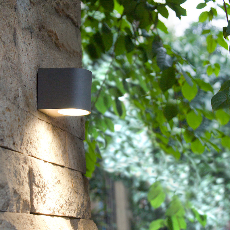 Black Minimalist Metal Outdoor Wall Light – Modern Light Fixture