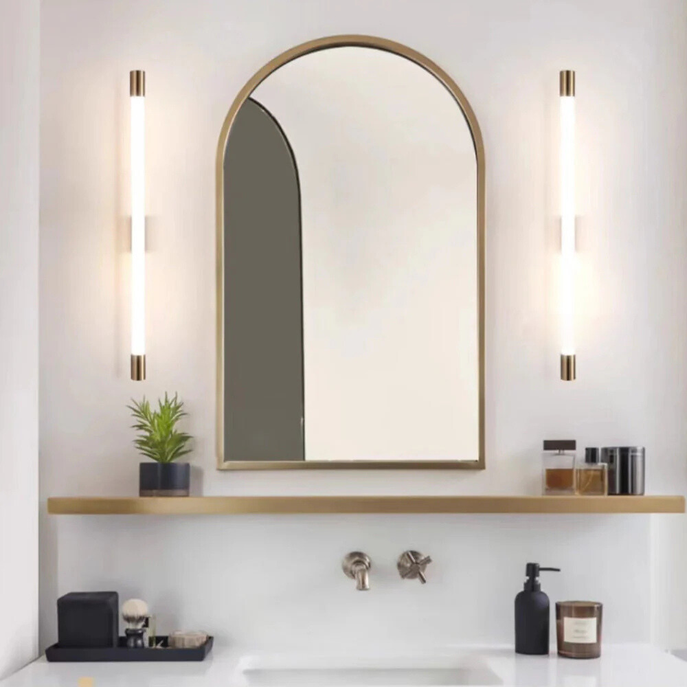 Modern Linear Vanity Wall Lamp – Metal and Acrylic LED Fixture