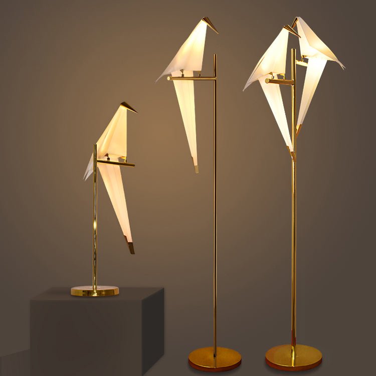 Magnetic Bird Table Lamp