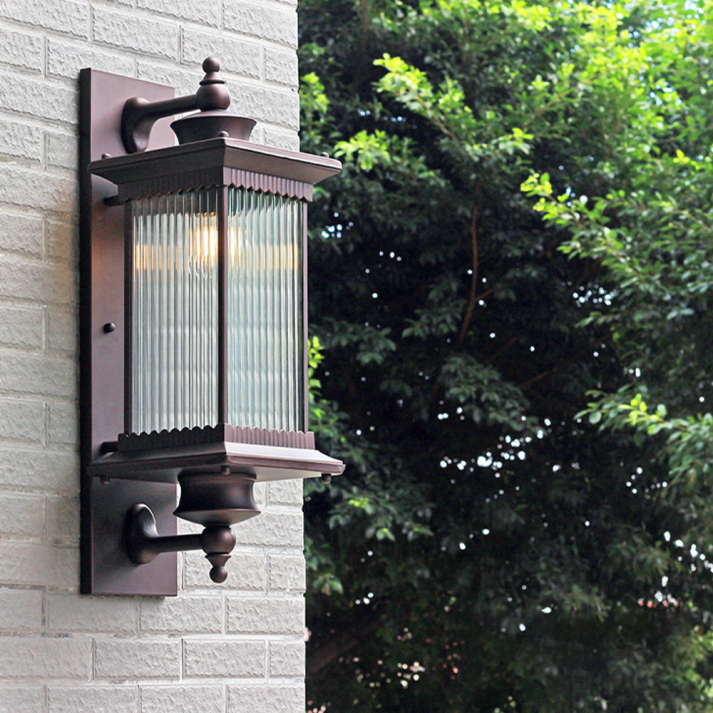 Outdoor Wall Lamp with Rectangular Retro Housing