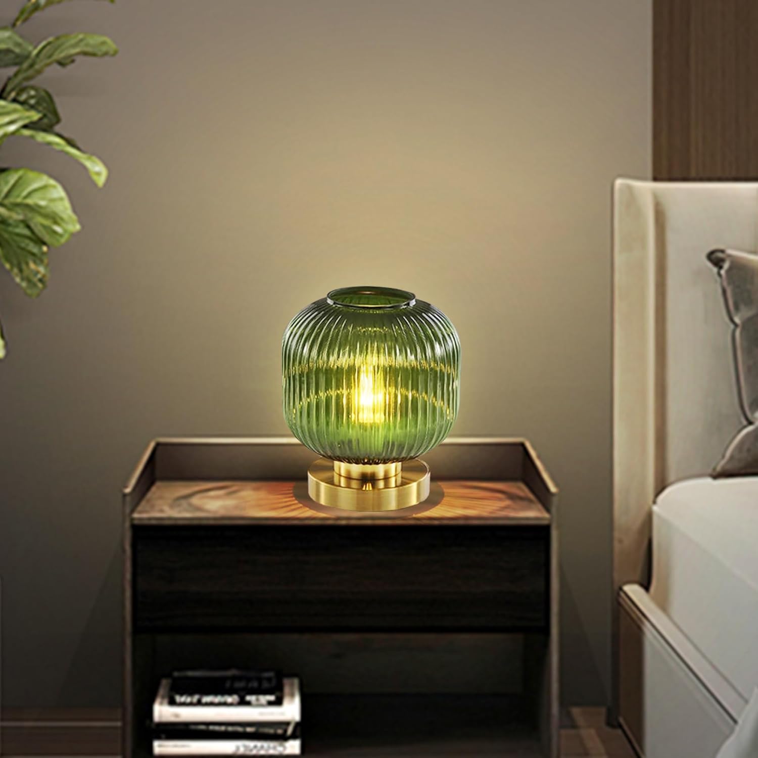 Classic Glass Table Lamp – Stylish Glow with Gold Accent