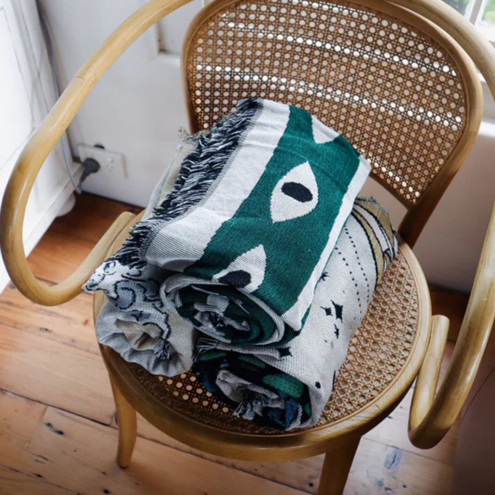 Labyrinth Snake Art Throw Blanket