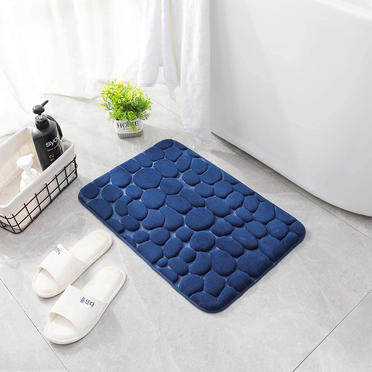 Water-Absorbing Shower Mat with Non-Slip Base