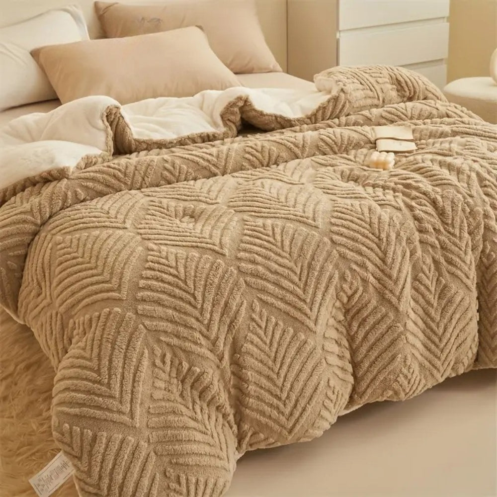 Maple Leaf Pattern Deluxe Blanket