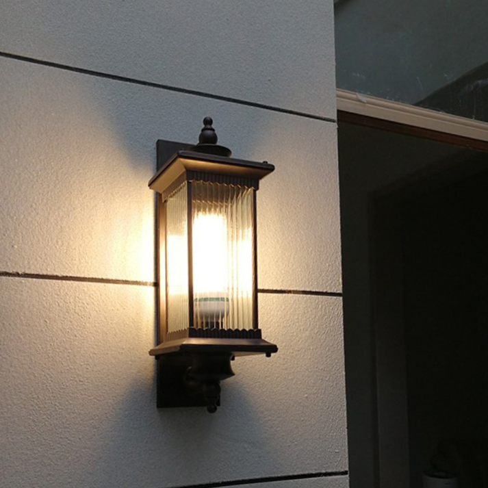 Outdoor Wall Lamp with Rectangular Retro Housing
