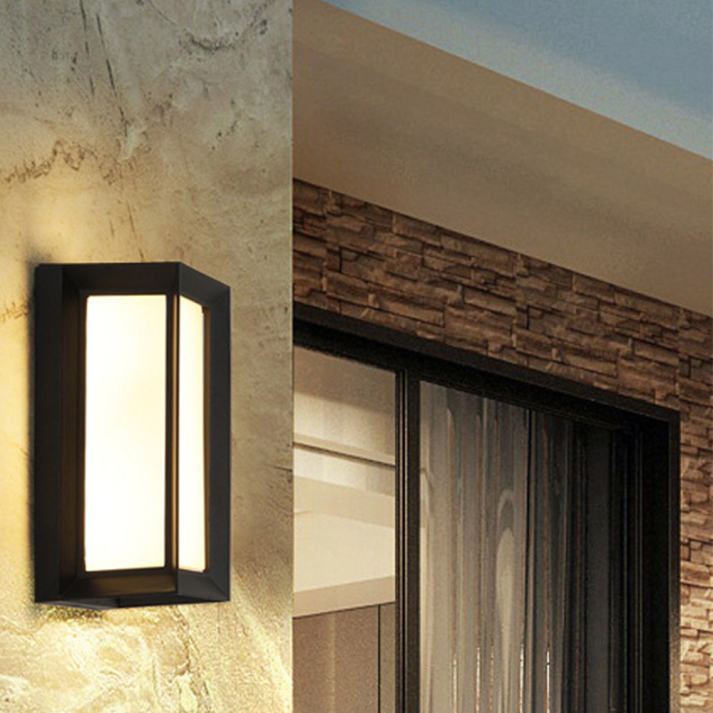 Two-Tone Modern Outdoor Wall Light