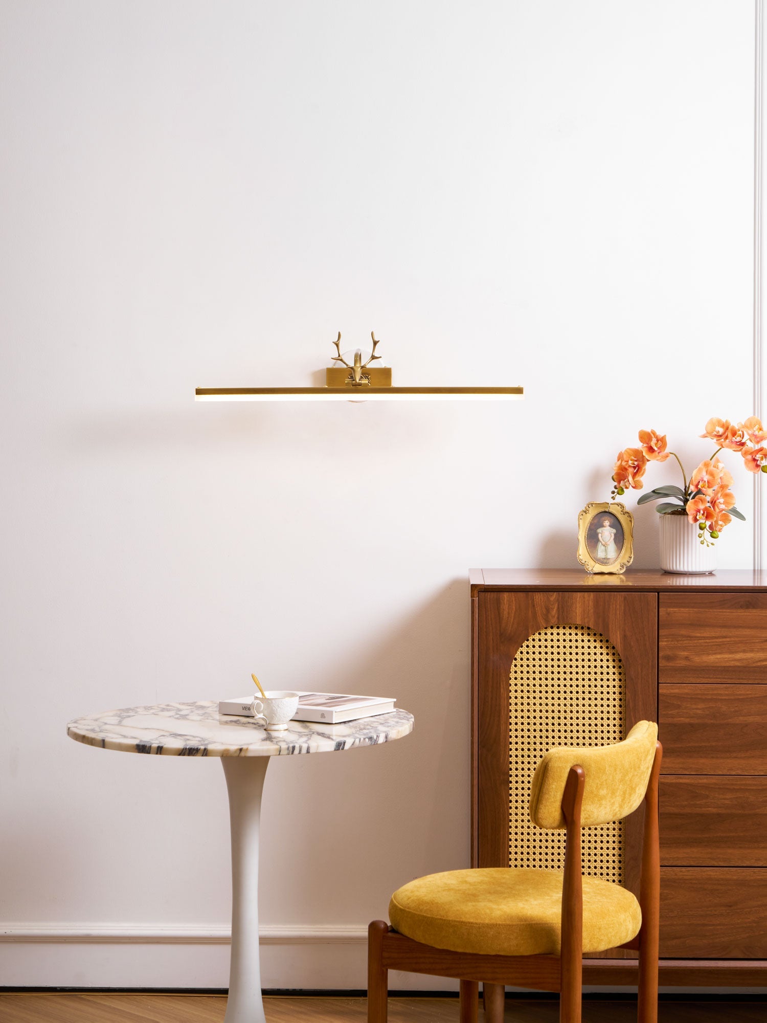 Antler-Inspired LED Wall Light – Living & Bedroom LED Lamp