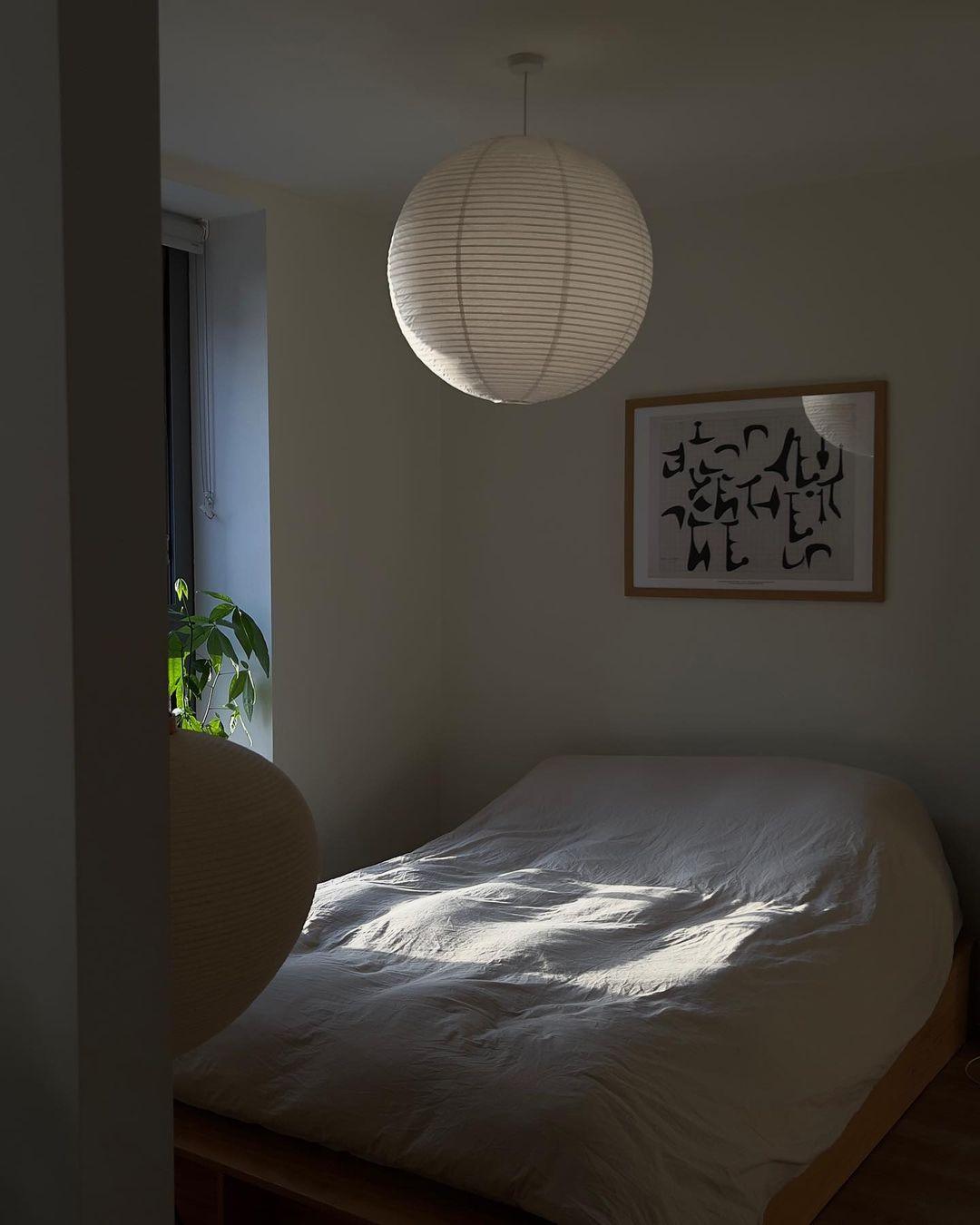 Sphere-Shape Paper Pendant Light | Mid-Century Accent
