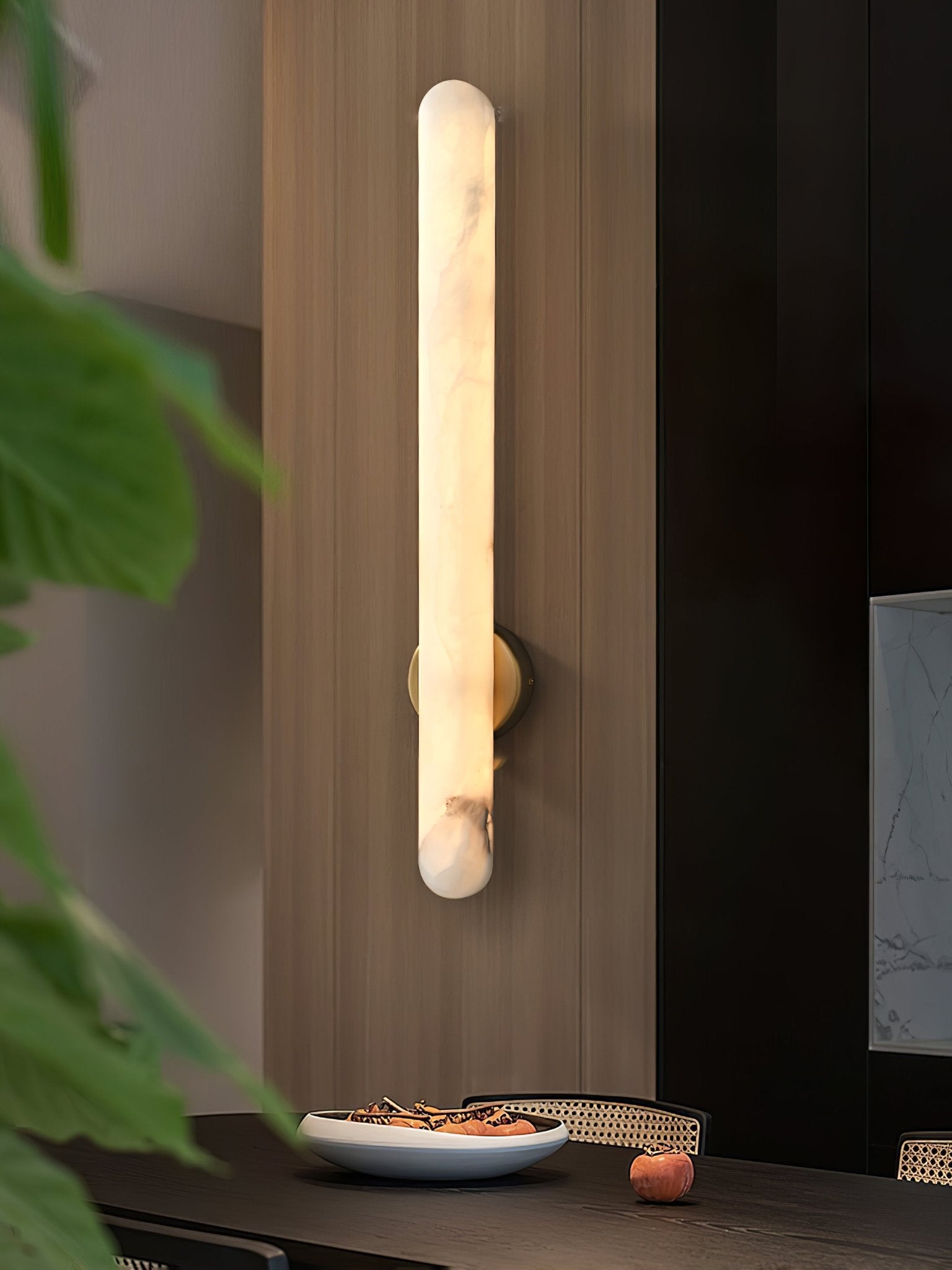 Modern Alabaster Wall Lamp – Minimalist LED Sconce