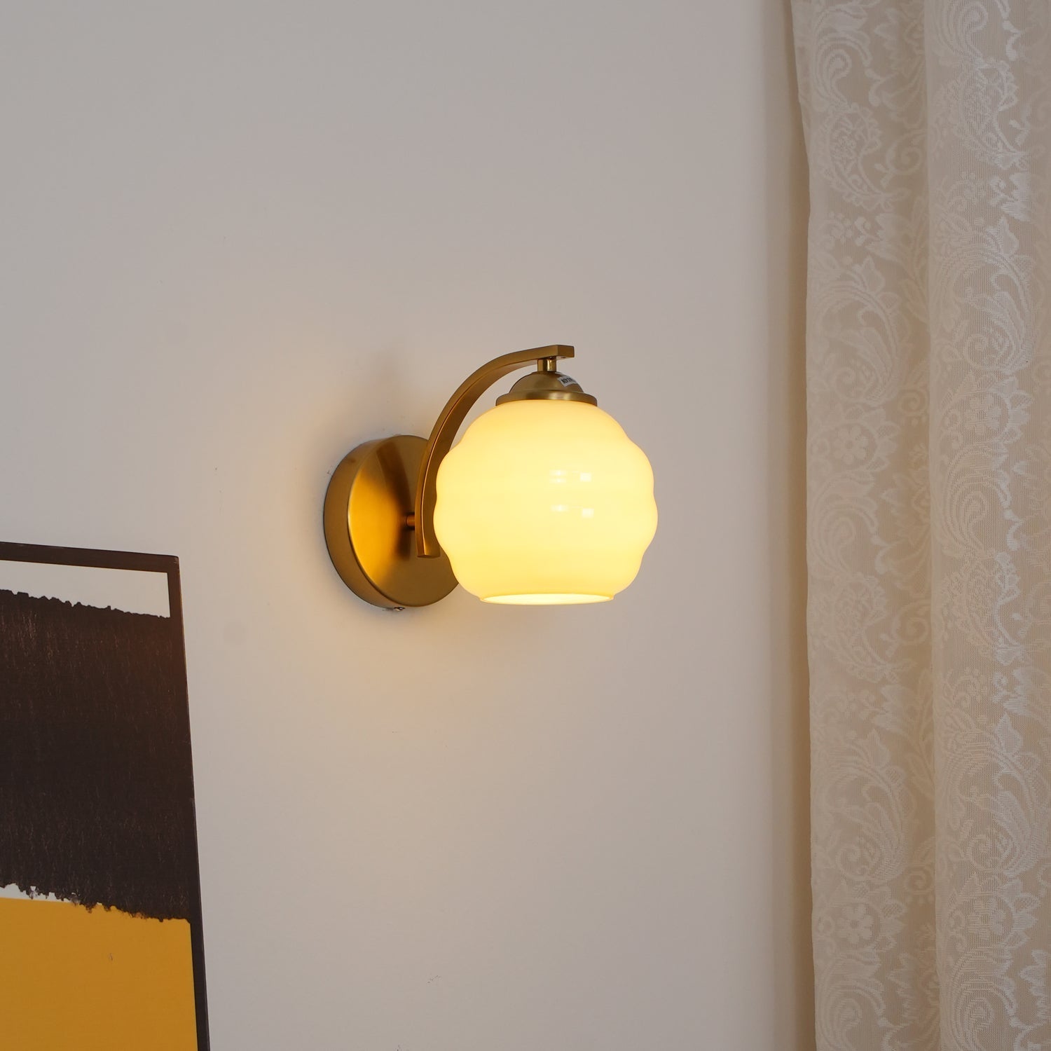 Honey Comb-Shape Wall Lamp