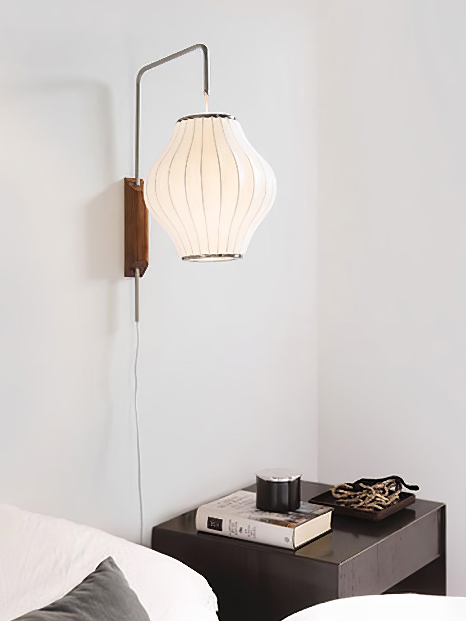 Chinese Lantern Style Wall Lamp