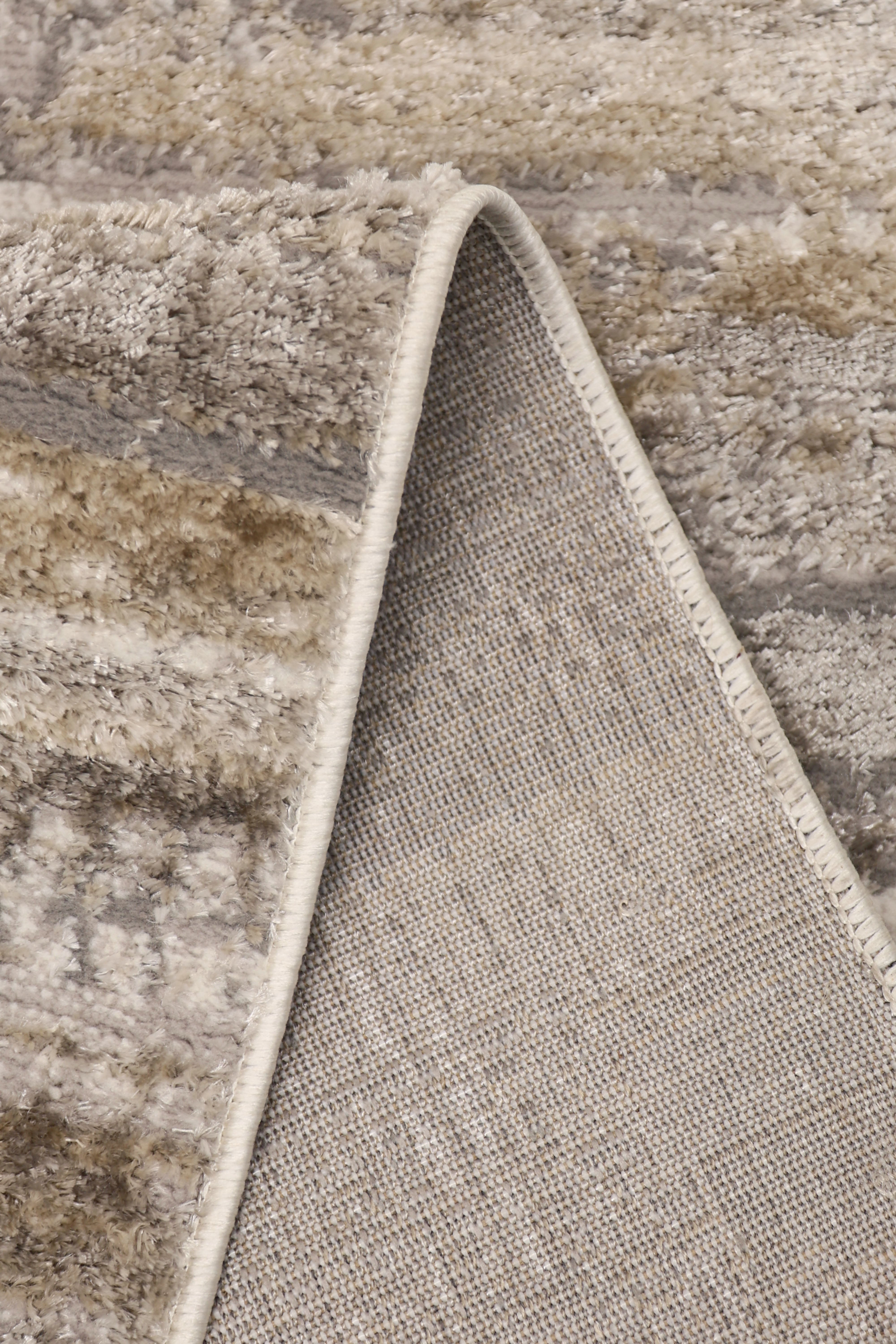 Modern Living Room Rug - Cadiz Grey Patterned Carpet