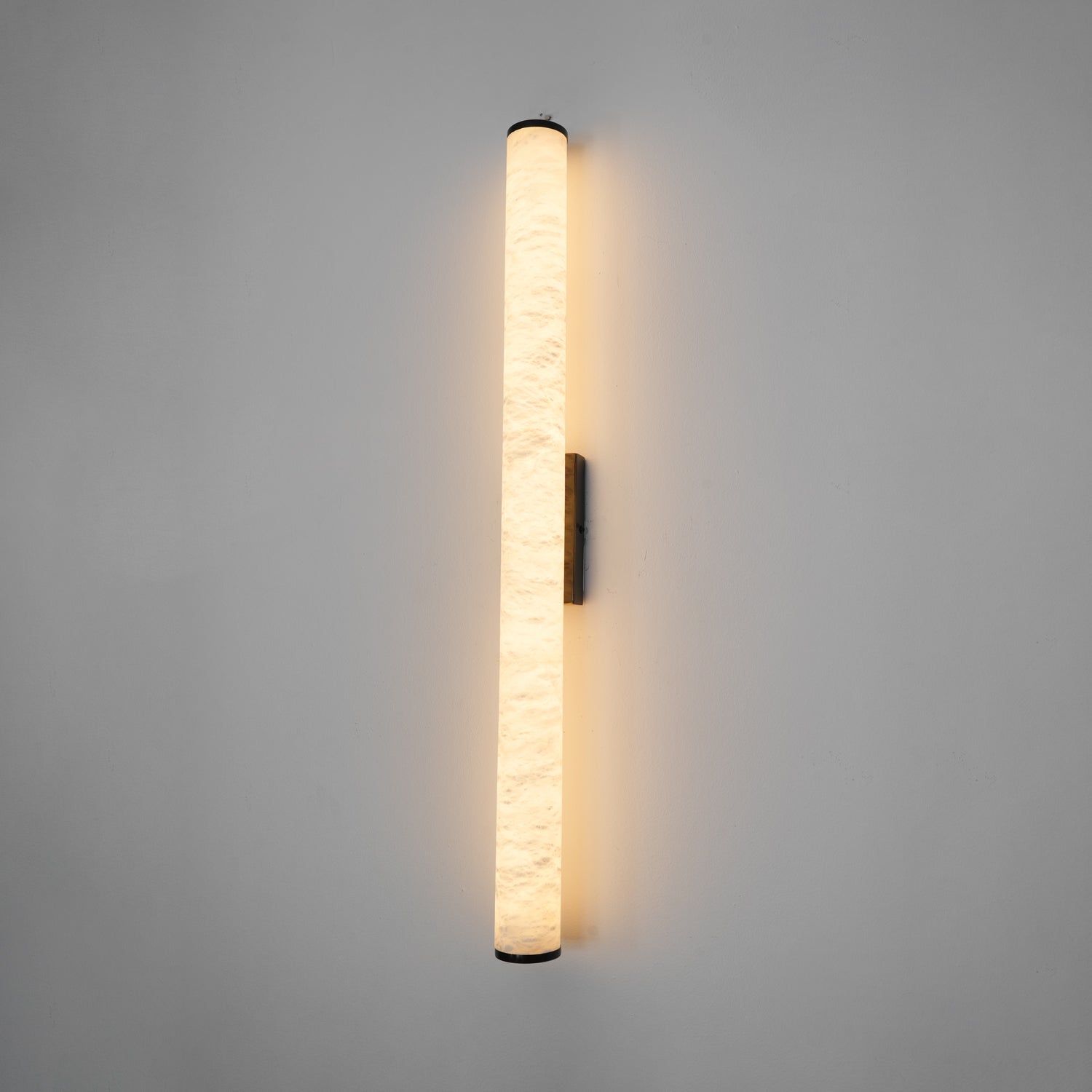Timeless Alabaster Wall Lamp – Cylindrical Shape Sconce