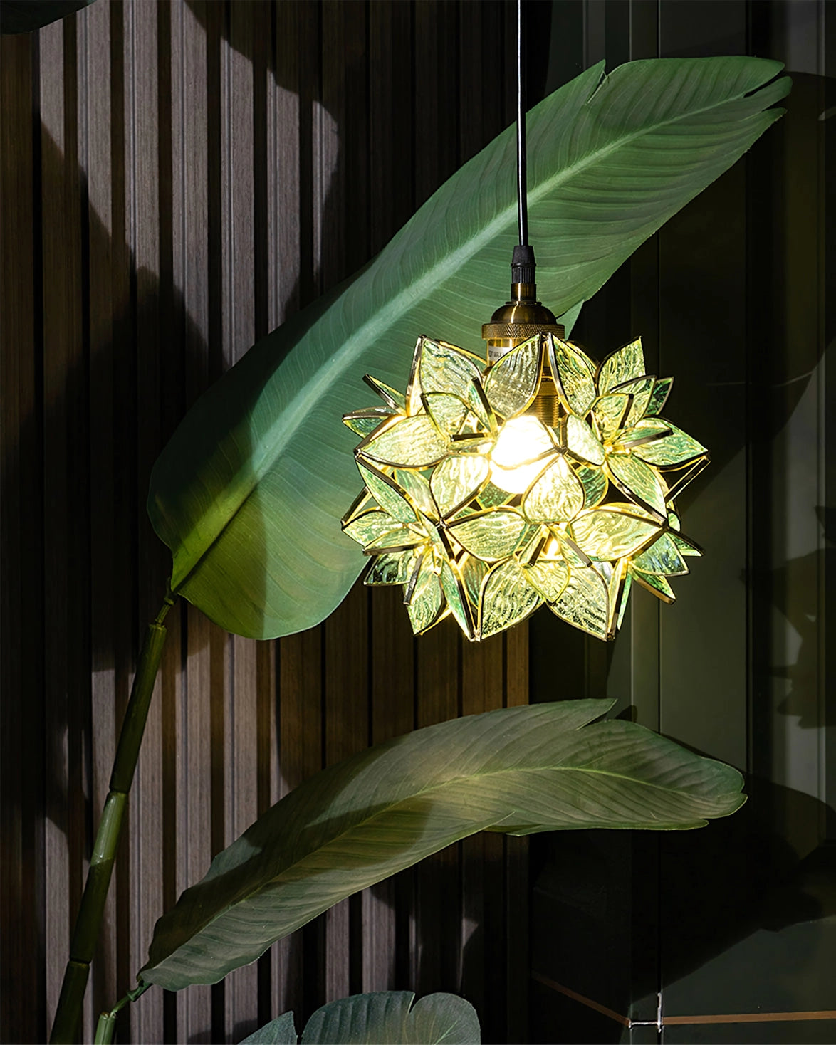 Clear Glass Capiz-Shells Pendant Light