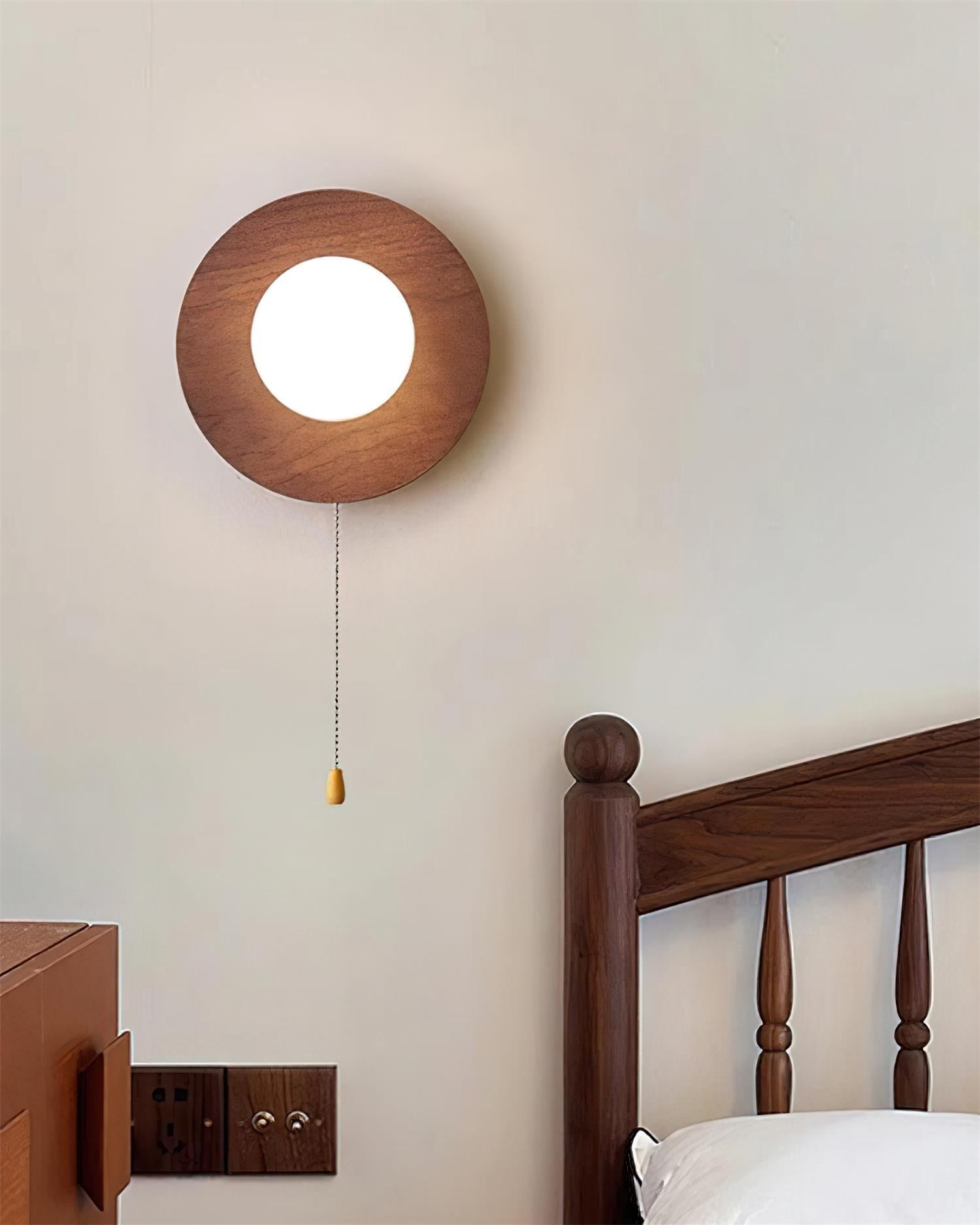 Contemporary Wood and Glass Wall Lamp – Damp-Rated Decorative Lighting