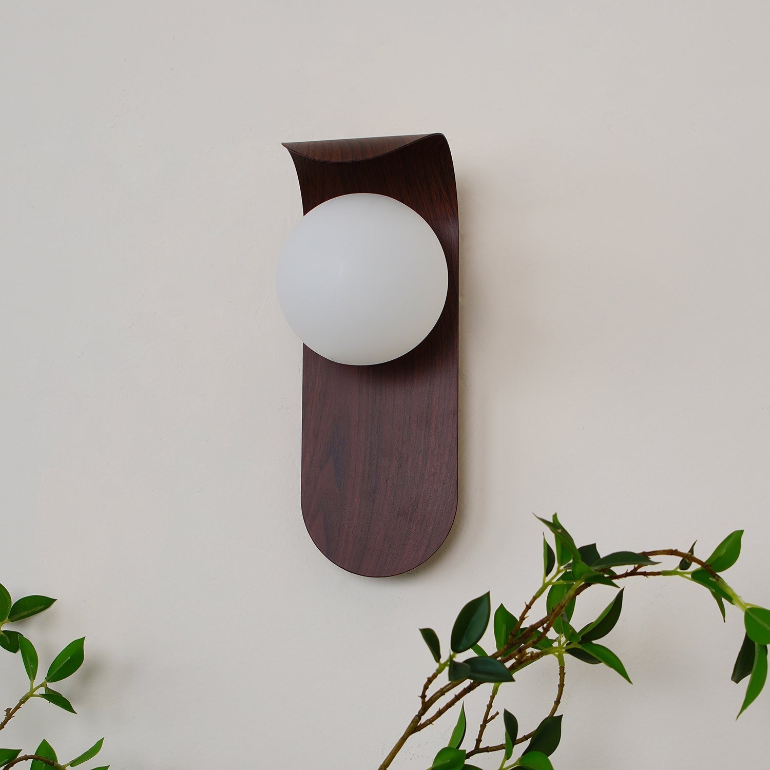 Curved LED Wall Sconce – Walnut Finish Modern Lighting