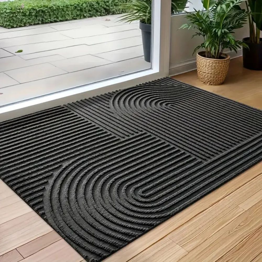 Indoor/Outdoor Door Mat with Curved Thread Pattern