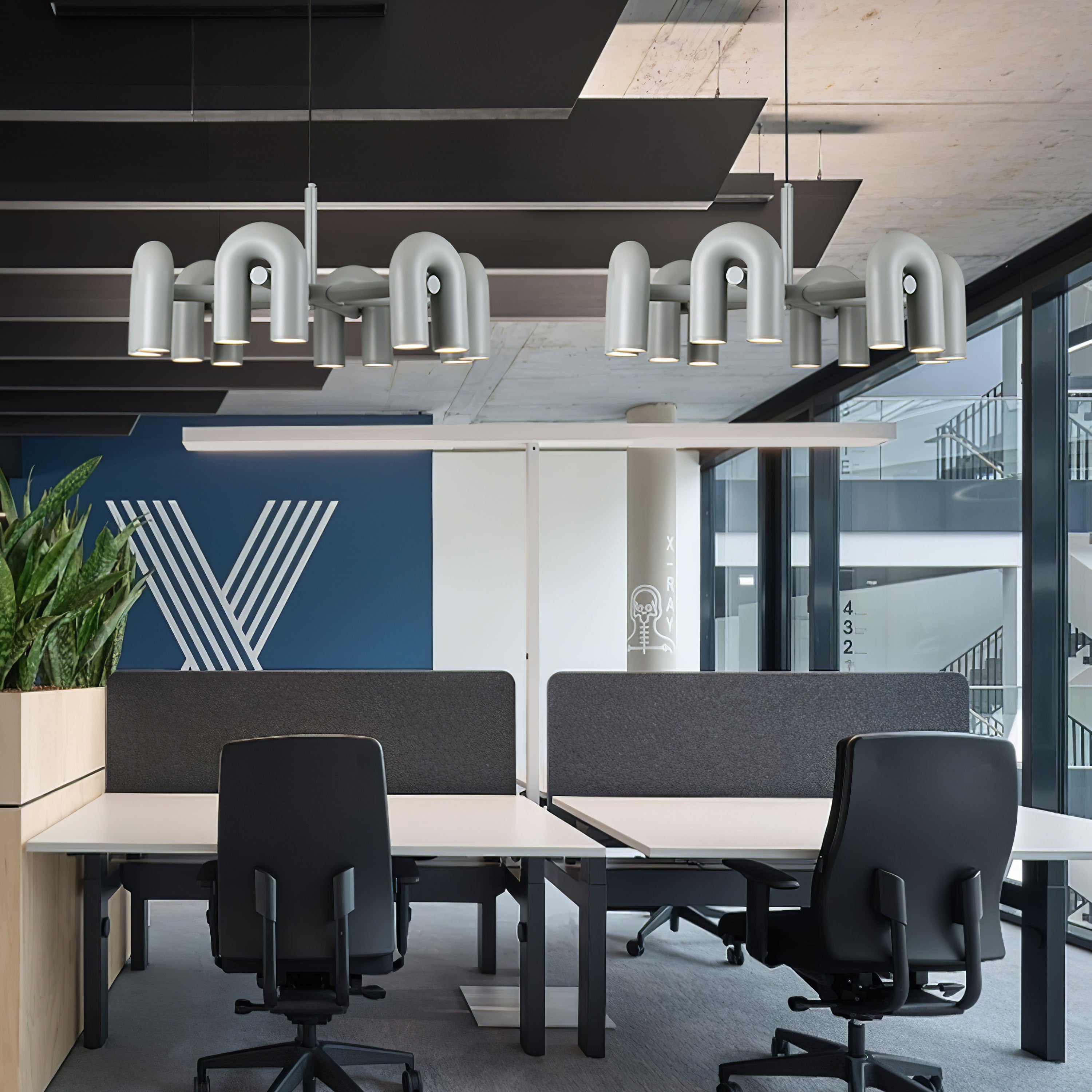 Contemporary Cirkus Chandelier – Sculptural U-Shaped Ceiling Light