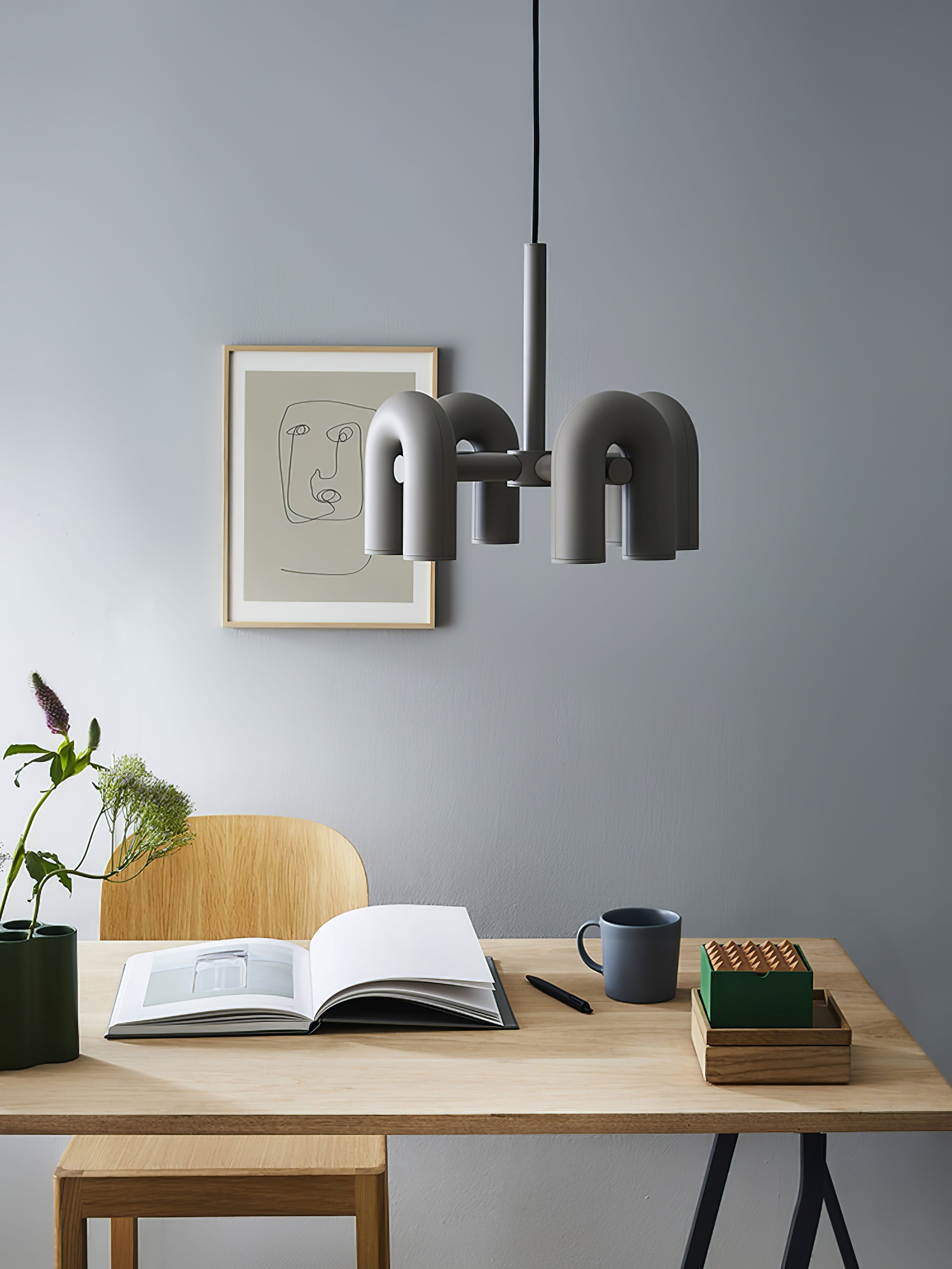 Contemporary Cirkus Chandelier – Sculptural U-Shaped Ceiling Light