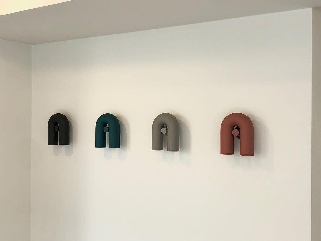 Contemporary U-Shape Wall Light