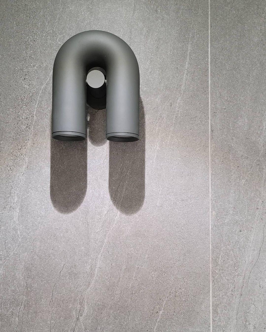 Contemporary U-Shape Wall Light
