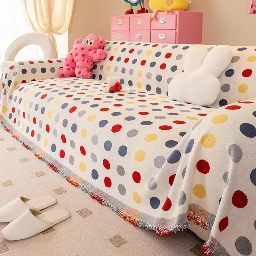Bright and Cosy Polka Dot Sofa Throw - Stylish Atmosphere