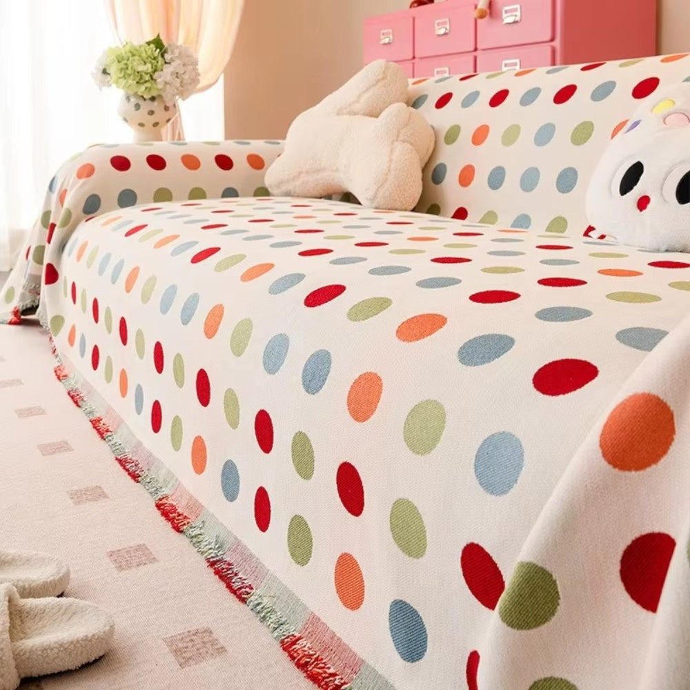 Bright and Cosy Polka Dot Sofa Throw - Stylish Atmosphere