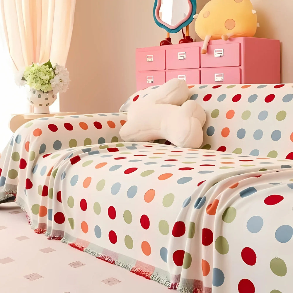 Bright and Cosy Polka Dot Sofa Throw - Stylish Atmosphere