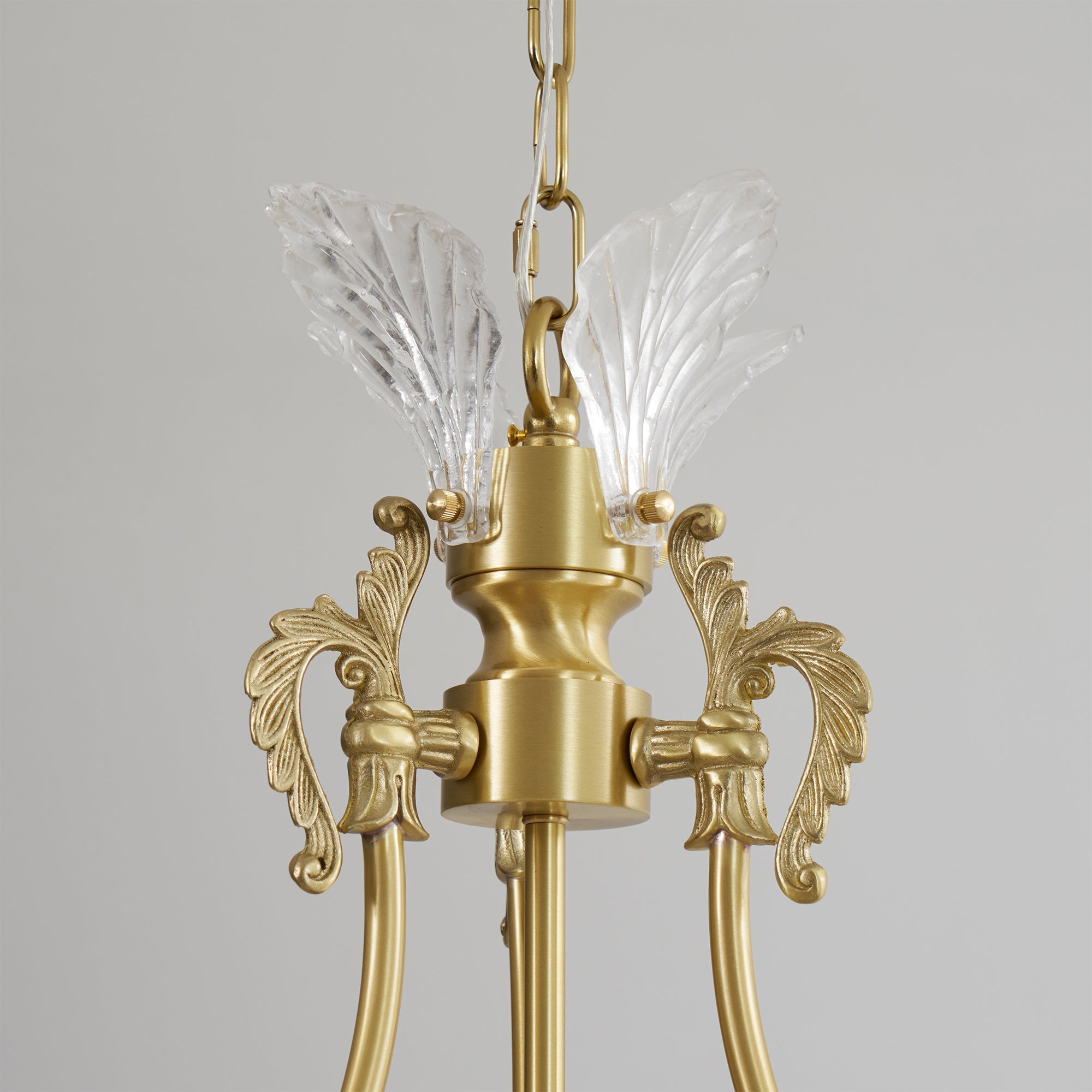 Brass Frame Crystal Chandelier – Timeless Decorative Lighting