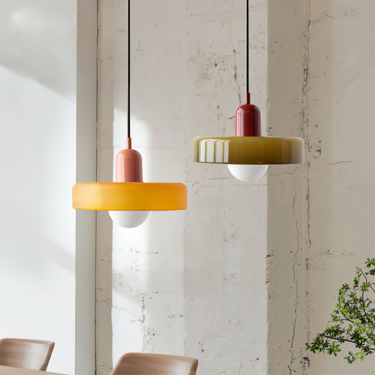 Colourful Disc Orb Plug-in Pendant Light – Lighting Fixture in 6 Colours