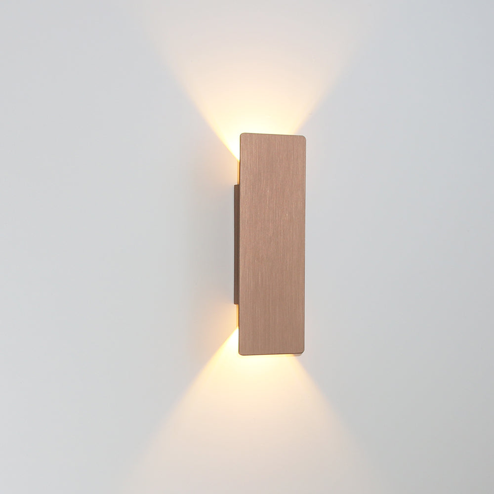 Modern Indoor Wall Lamp | Vertical Light Beam