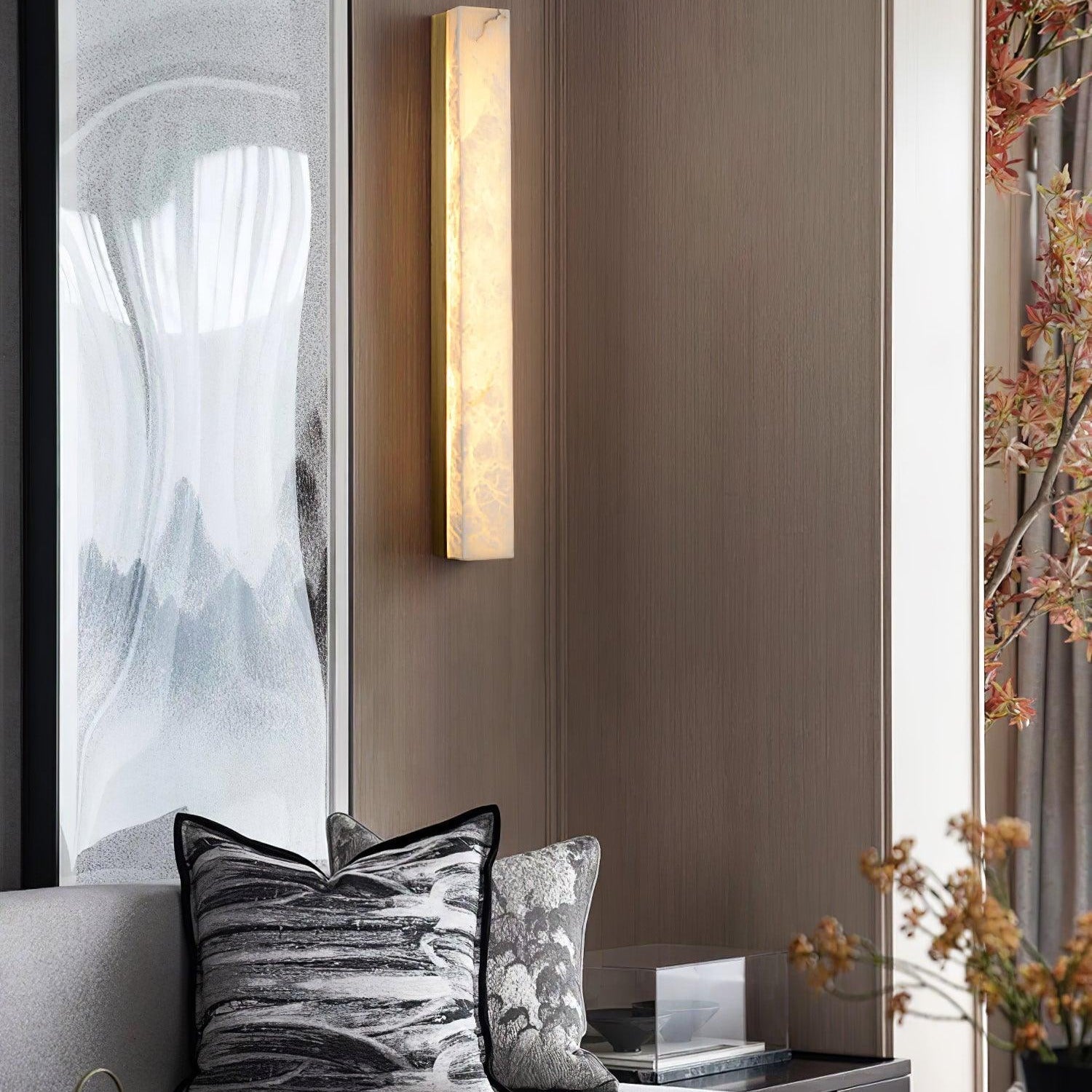 Minimalist Alabaster Wall Lamp – Slim Rectangular Design