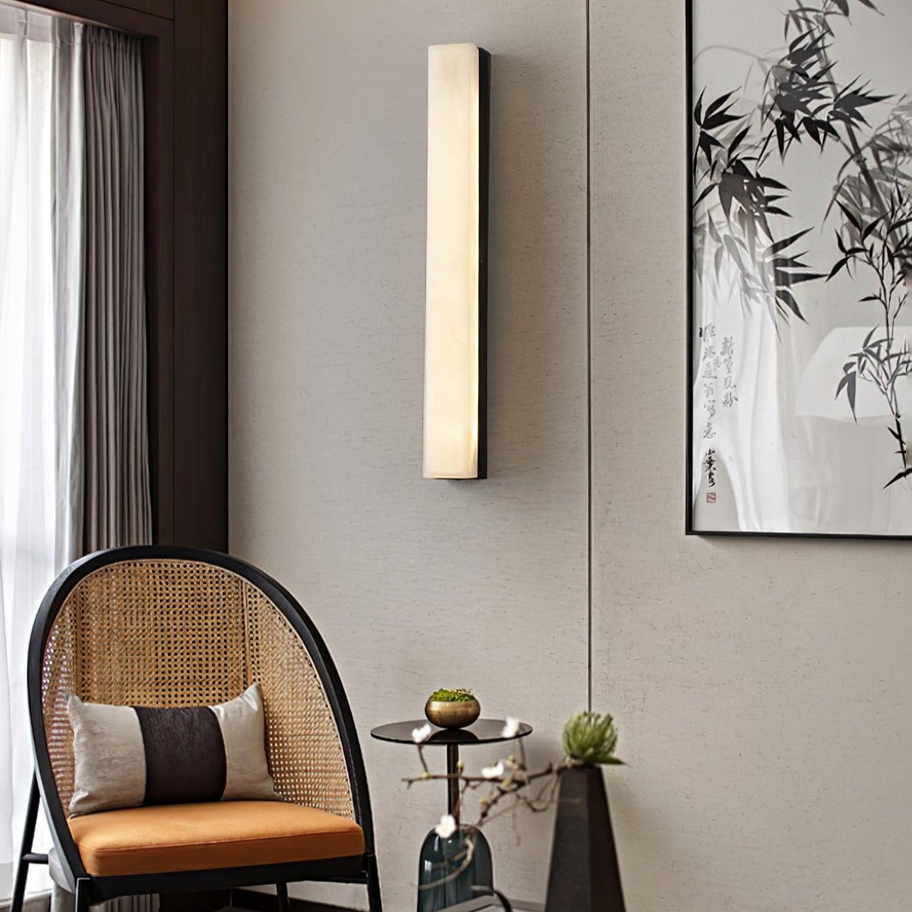 Minimalist Alabaster Wall Lamp – Slim Rectangular Design