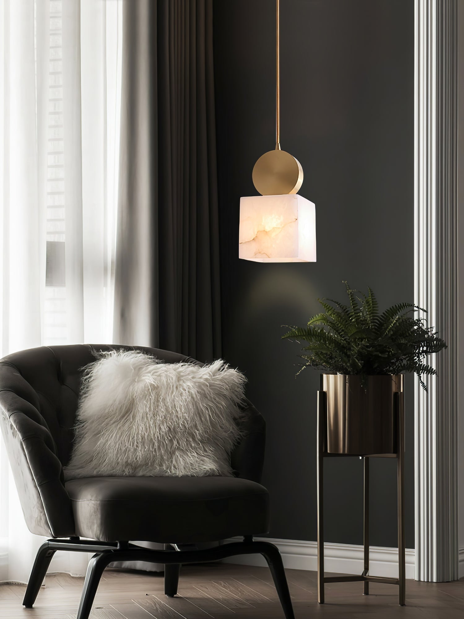 Alabaster Pendant Light – Modern Brass Ceiling Fixture