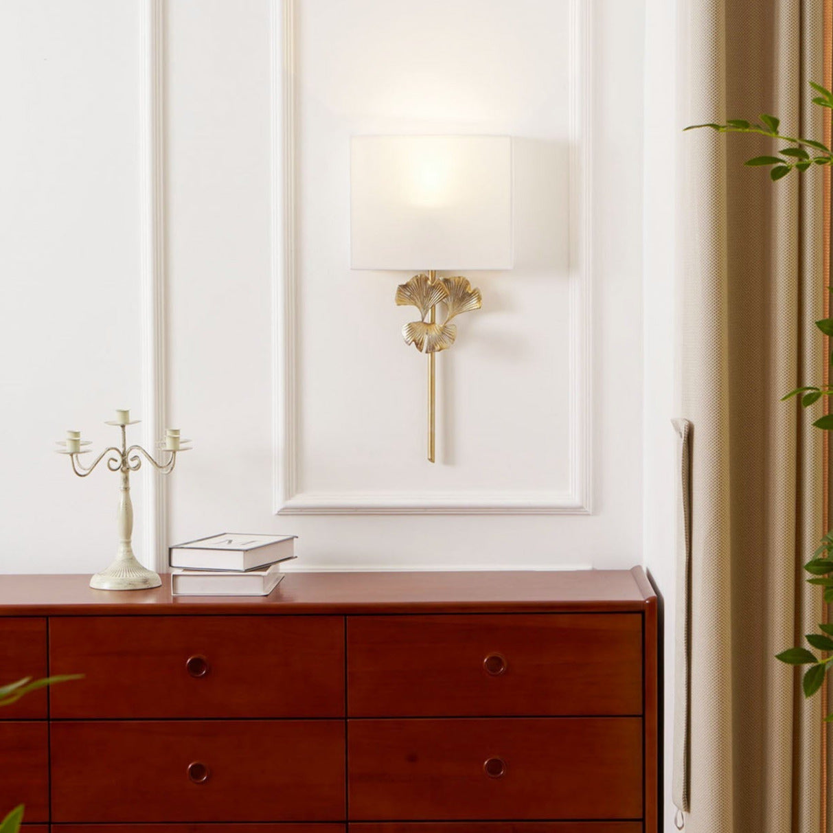 Minimalist Ginkgo Leaf Wall Lamp – Fabric Shade Light