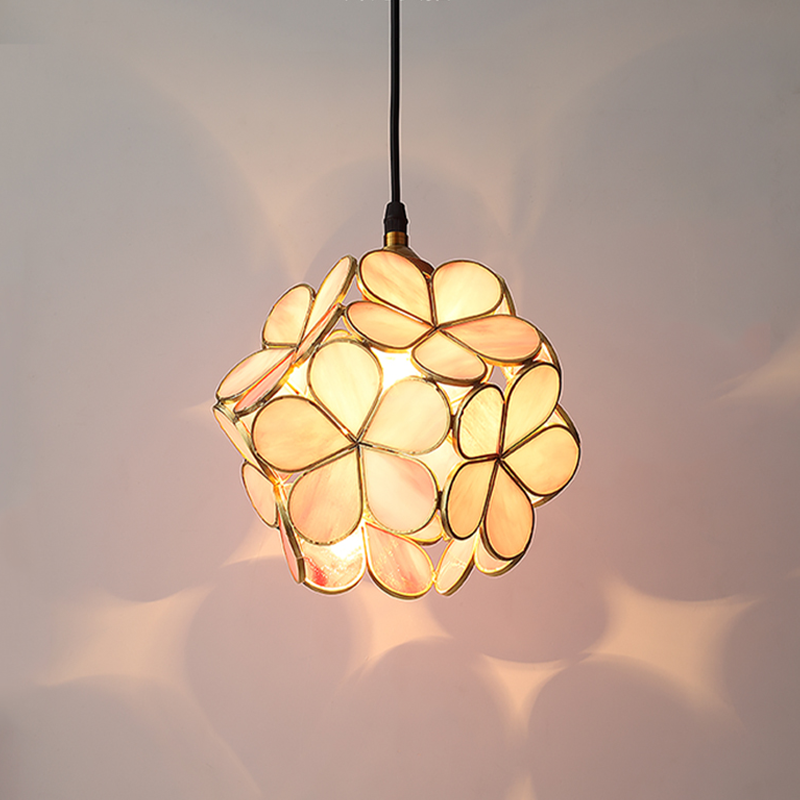 Cozy Floral Pendant light | Glass Petal