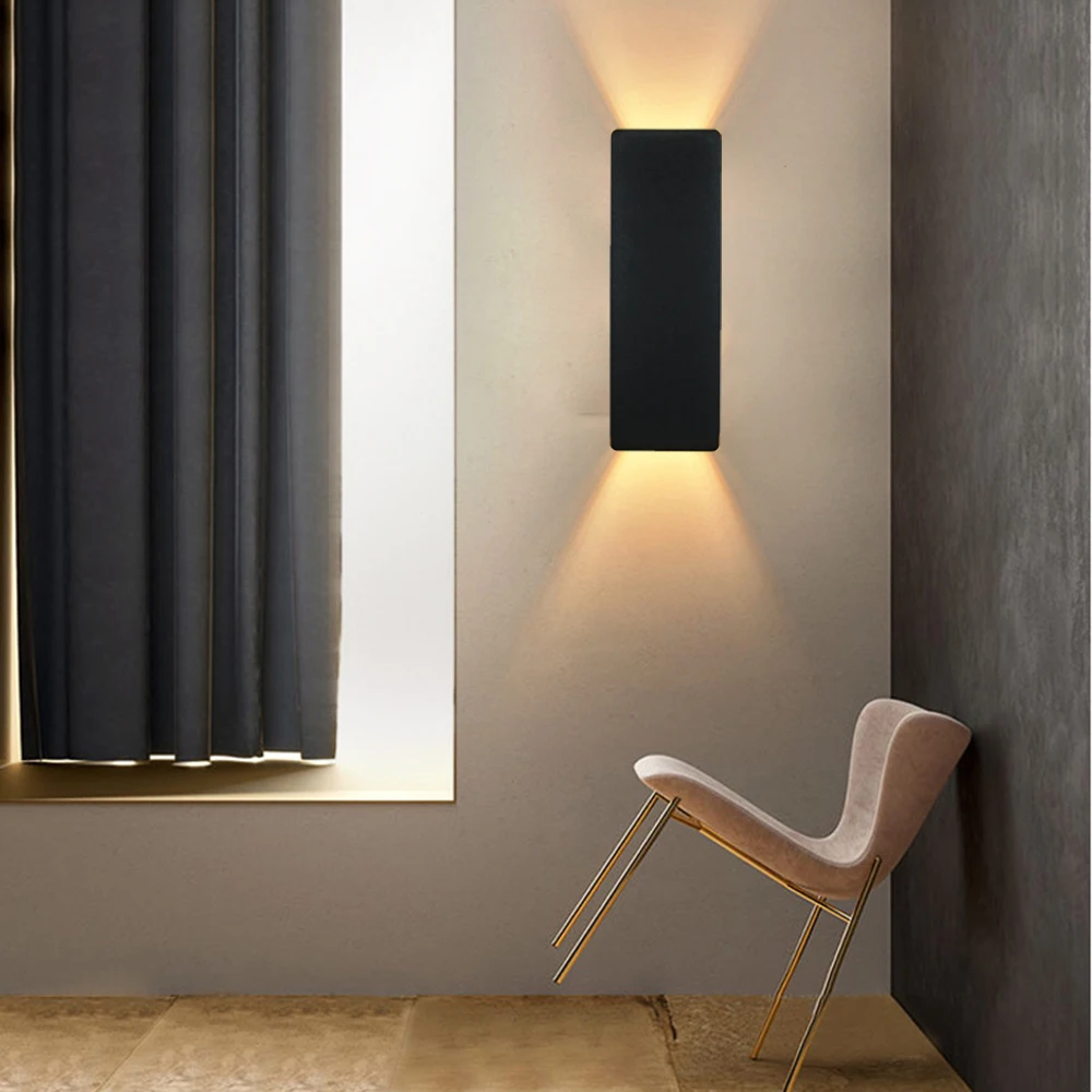 Modern Indoor Wall Lamp | Vertical Light Beam