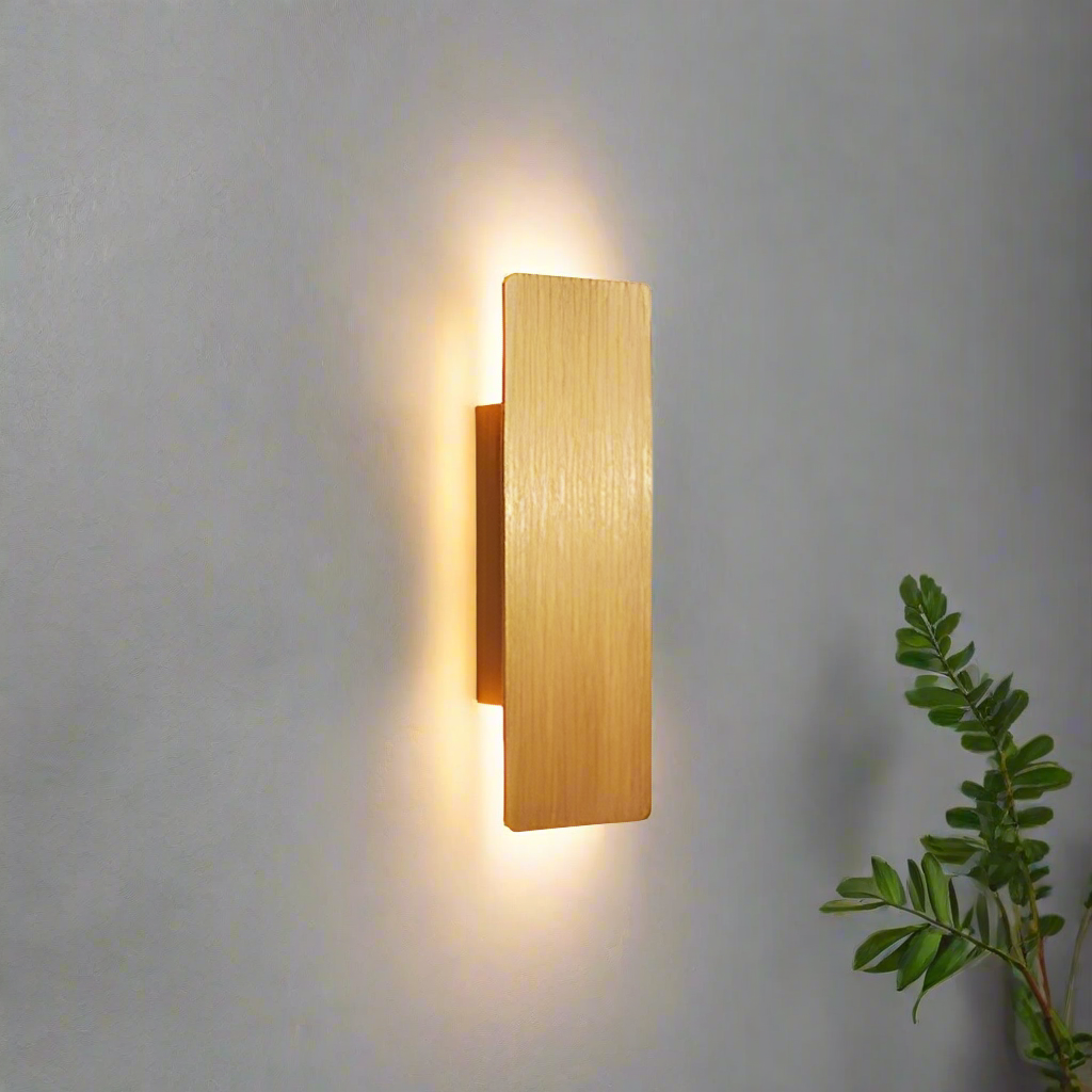 Modern Indoor Wall Lamp | Vertical Light Beam