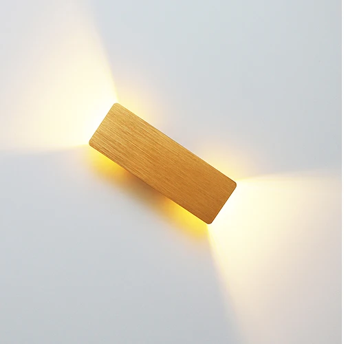 Modern Indoor Wall Lamp | Vertical Light Beam