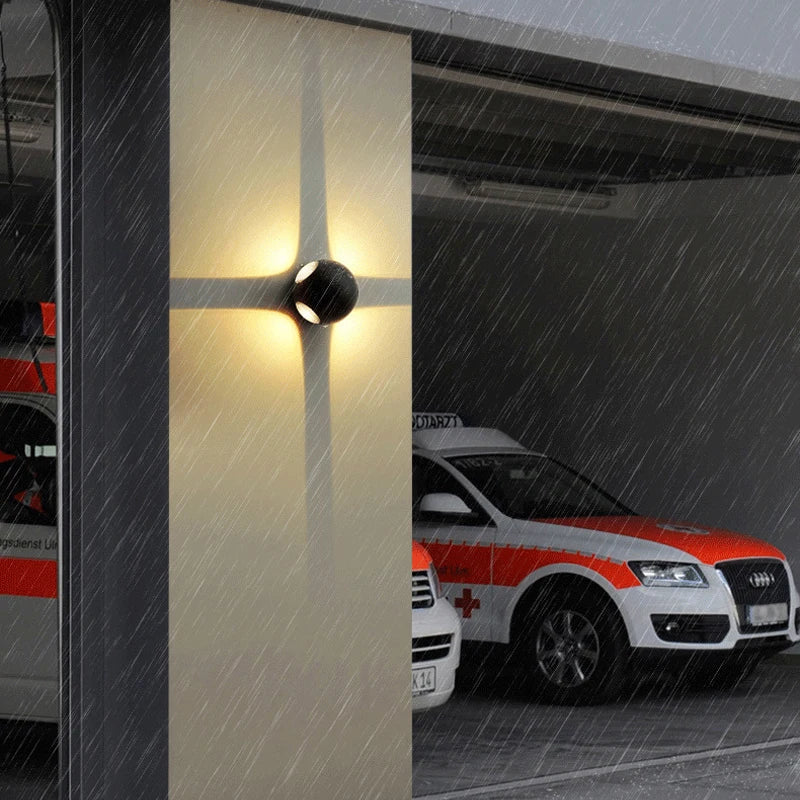 Aluminum Sphere-Shaped Wall Lamp