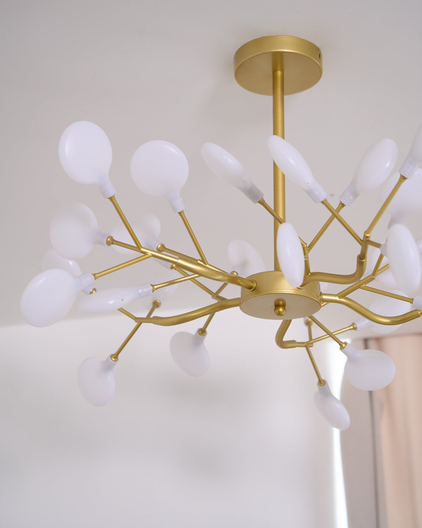 Mid-Century Modern LED Chandelier – Firefly Sputnik Hanging Light