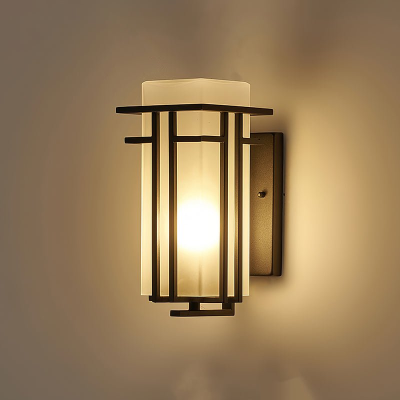 Contemporary Linden-Style Outdoor Wall Lamp